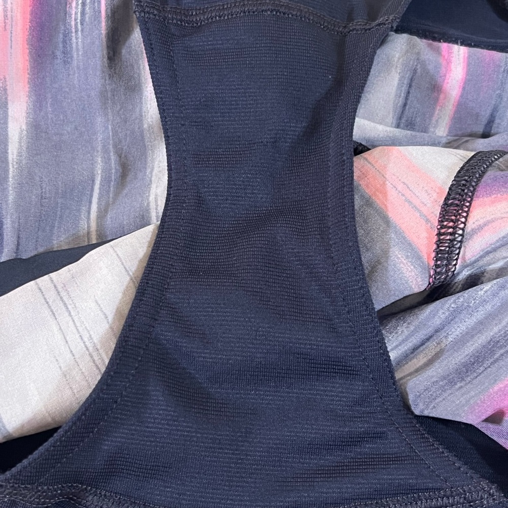 Lululemon Run: Speed Short *Naked Seam - Picture 13 of 15